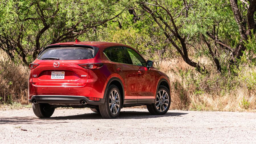 Mazda CX-5 Signature 2018 года  (NA) (фото 39 из 40)
